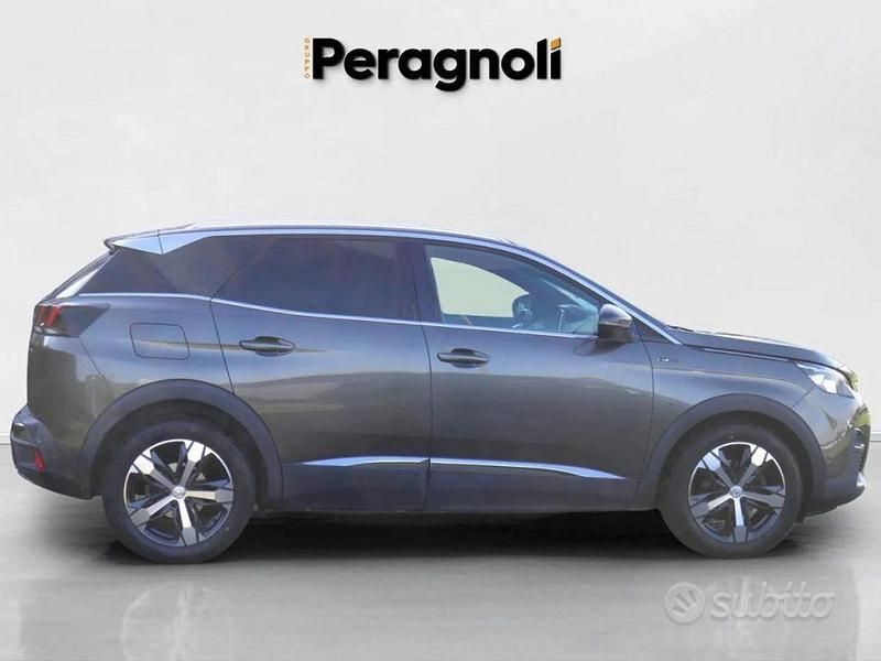 Usata Peugeot 3008 GT-line 120 CV (88 kW) 2017 Grigio SUV