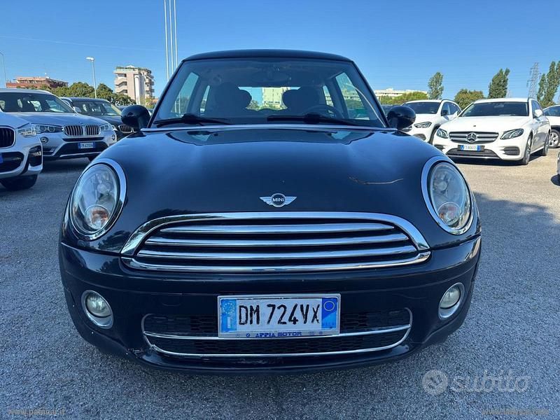 Begagnad Mini Cooper D Chili 109 HK (80 kW) 2008 Svart Halvkombi
