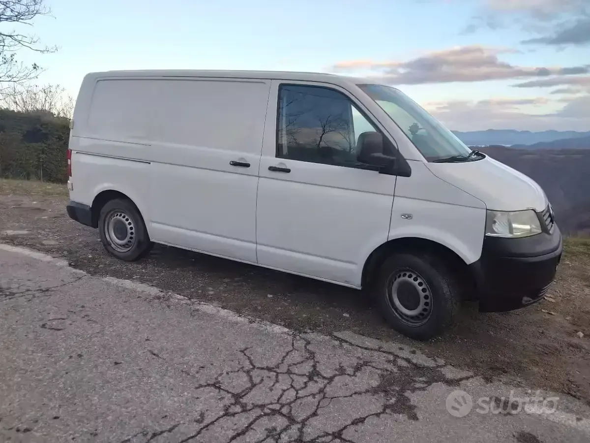Usata VW Transporter 131 CV (96 kW) 2008 Bianco Furgone