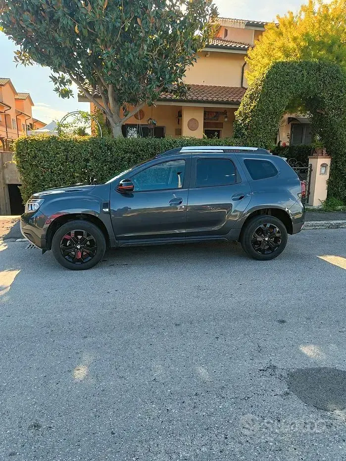 Usata Dacia Duster Extreme 101 CV (74 kW) 2022 Grigio SUV