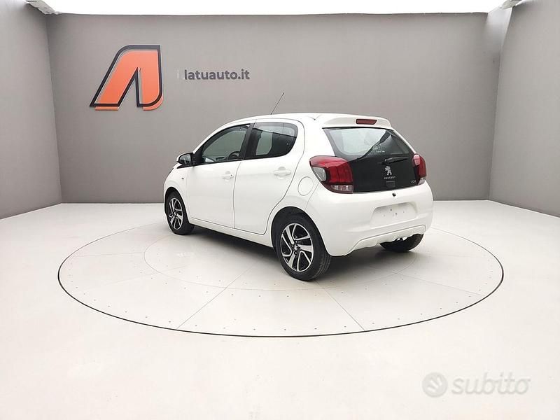 Usata Peugeot 108 Active 72 CV (52 kW) 2020 Bianco lipizan Utilitaria