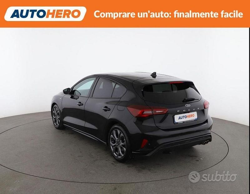 Usata Ford Focus ST-Line 116 CV (85 kW) 2024 Nero Berlina