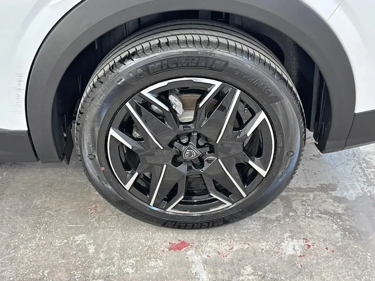 Usata Peugeot 5008 GT 196 CV (144 kW) 2025 Bianco SUV