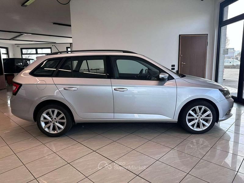 Usata Skoda Fabia Ambition 90 CV (66 kW) 2018 Argento Berlina
