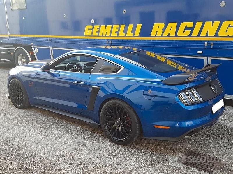 Usata Ford Mustang Fastback 317 CV (233 kW) 2016 Blu Coupé