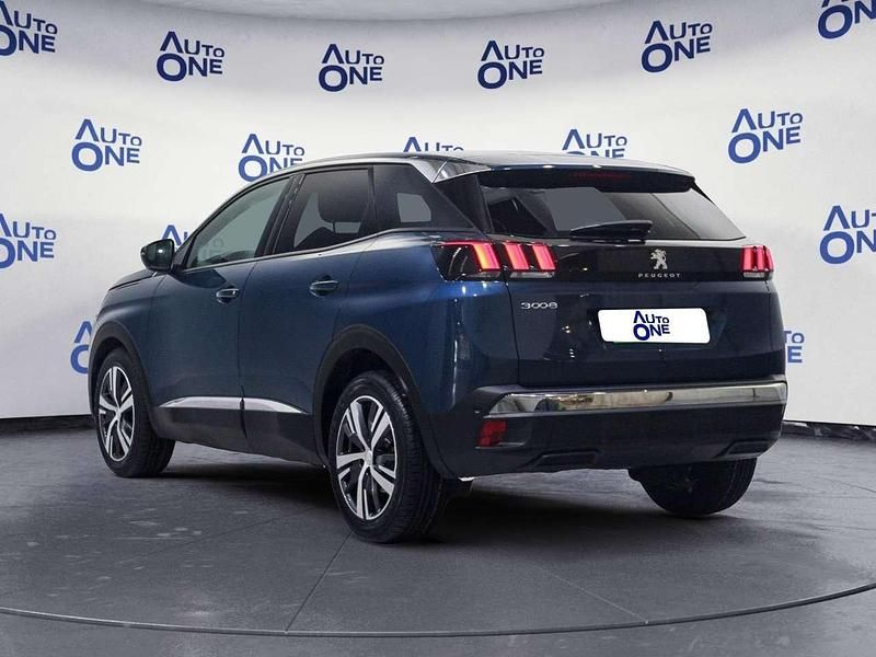 Usata Peugeot 3008 Allure 131 CV (96 kW) 2023 Blu/azzurro SUV