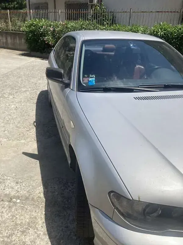 Usata BMW 320 170 CV (125 kW) 2002 Coupé