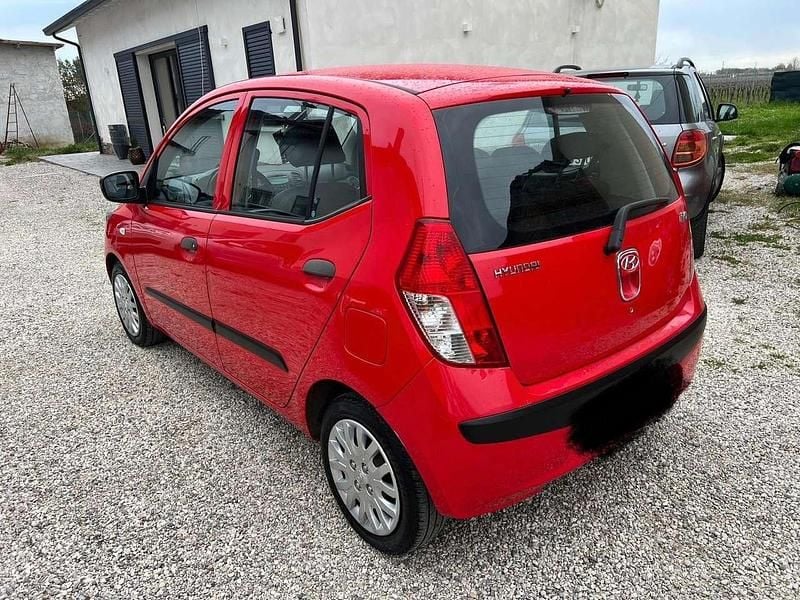 Usata Hyundai i10 Active 64 CV (47 kW) 2009 Rosso Utilitaria