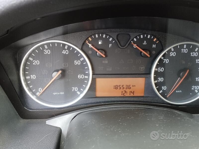 Grigio Usata 2005 Fiat Croma Emotion Tre volumi | 1200 € (Ottimo prezzo) - Immagine 1/4