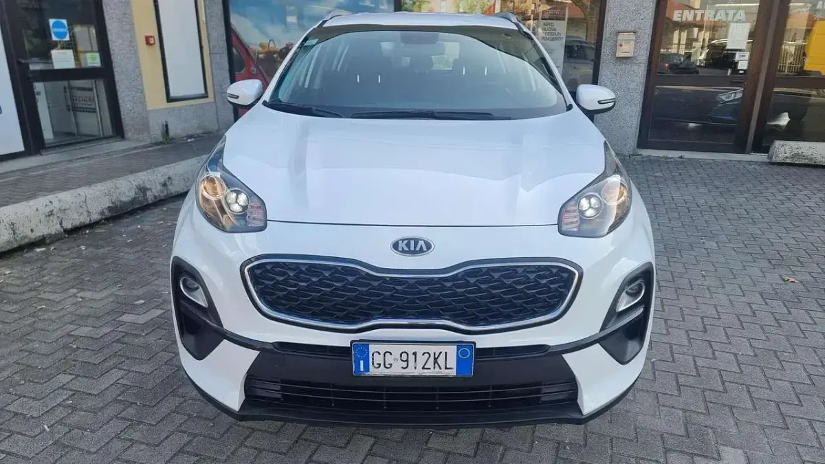 Usata Kia Sportage Urban 126 CV (92 kW) 2021 Bianco SUV