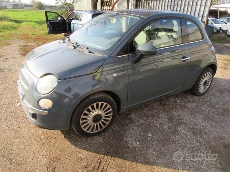 Usata Fiat 500 Lounge 69 CV (50 kW) 2011 Grigio Utilitaria