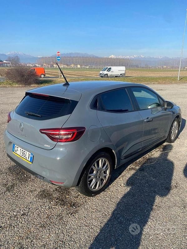 Usata Renault Clio V 100 CV (73 kW) 2021 Berlina