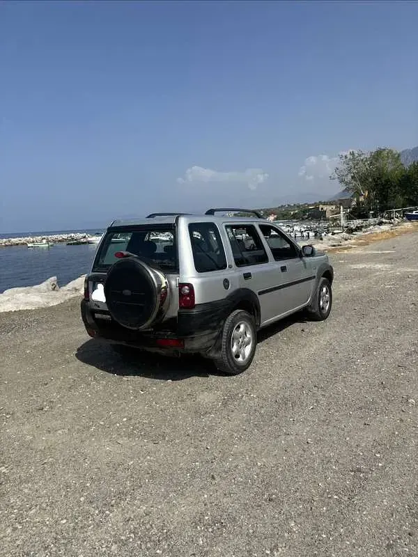 Usata Land Rover Freelander 111 CV (81 kW) 2002 SUV