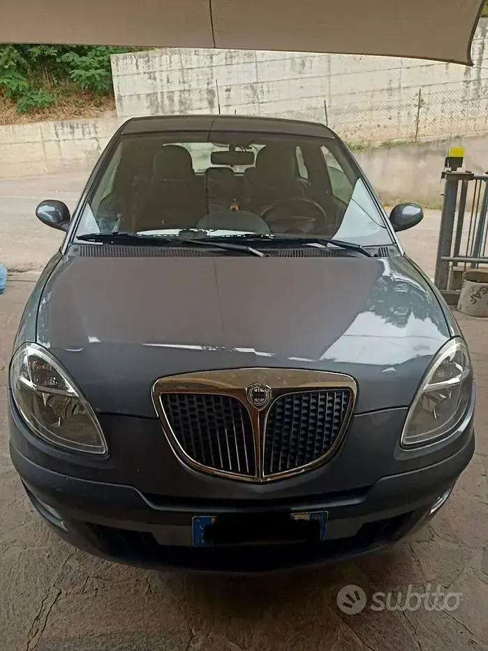 Usata Lancia Ypsilon 80 CV (58 kW) 2005 Utilitaria