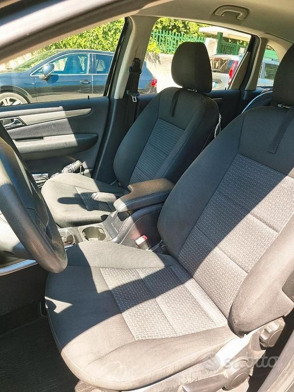Begagnad Mercedes 180 109 HK (80 kW) 2011 Svart Sedan