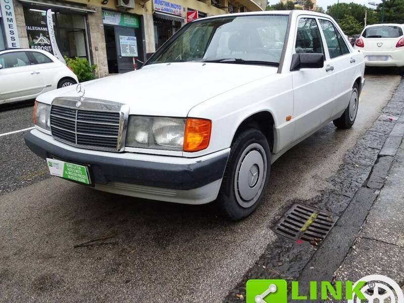 Usato 1989 Mercedes 190 2.0 Benzin 122 CV (3.300 €)