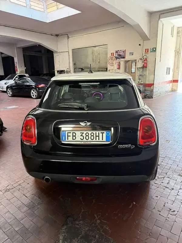 Usata Mini Cooper D 116 CV (85 kW) 2015 Utilitaria