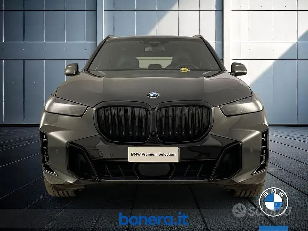 Usata BMW X5 M Sport 352 CV (258 kW) 2024 Grigio SUV