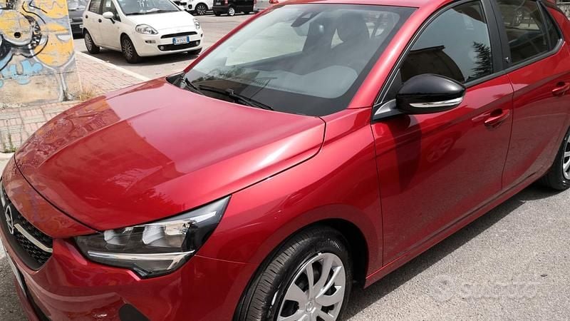 Usata Opel Corsa-e 100 kW (136 CV) 2021 Rosso Utilitaria
