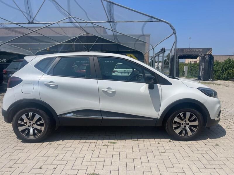 Usata Renault Captur Life 90 CV (66 kW) 2019 Bianco SUV