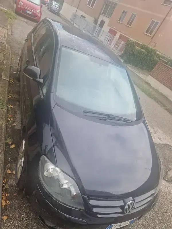 Usata VW Golf Plus Cross Highline 105 CV (77 kW) 2005 Berlina