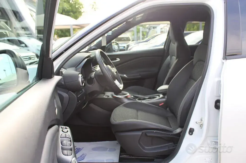 Usata Nissan Juke N-Connecta 114 CV (83 kW) 2024 Bianco perlato SUV