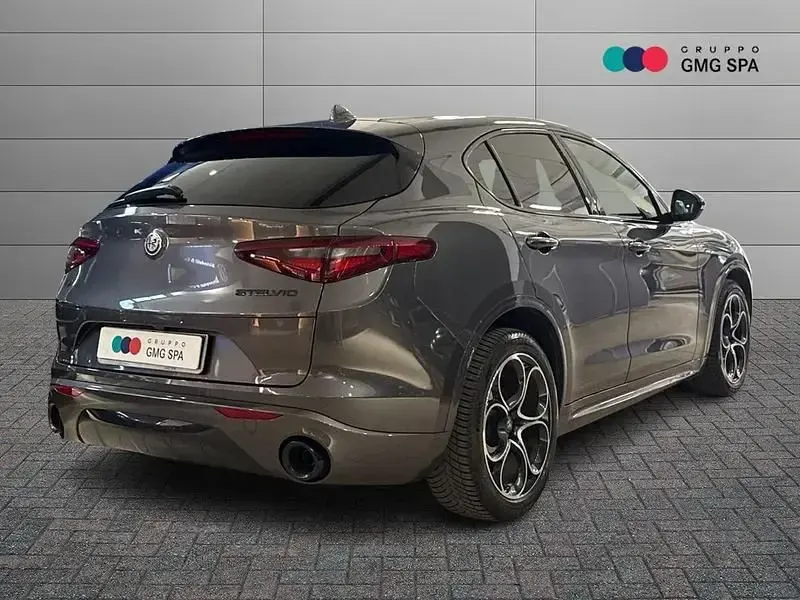 Usata Alfa Romeo Stelvio Veloce 209 CV (153 kW) 2021 Grigio SUV