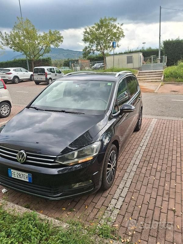 Usata VW Touran 190 CV (139 kW) 2016 Nero Monovolume