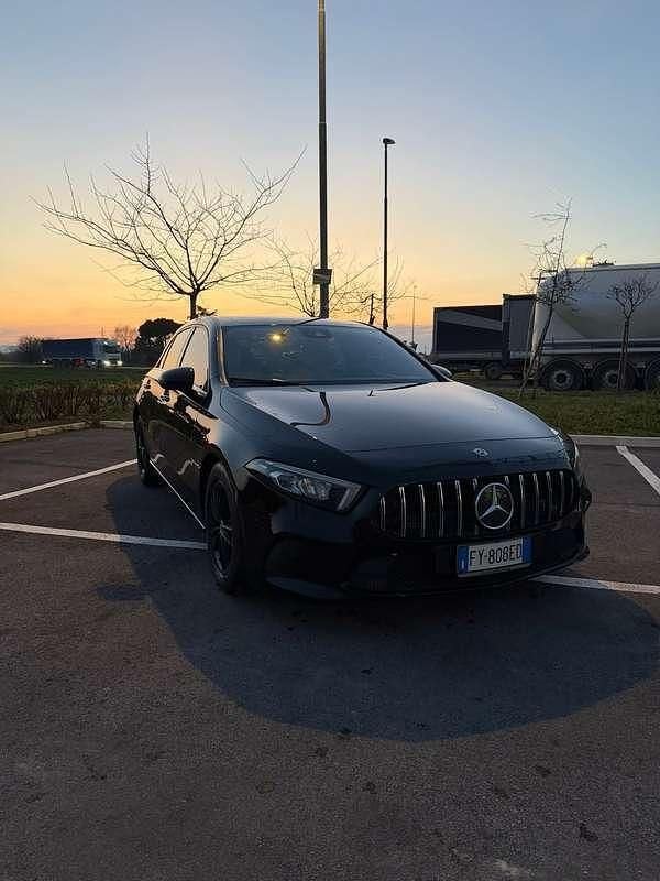 Usata Mercedes A180 Business 116 CV (85 kW) 2019 Berlina