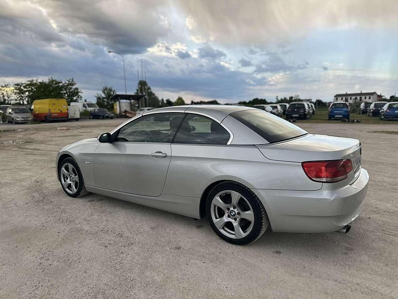 Usata BMW 323 Cabriolet 170 CV (125 kW) 2008 Argento Cabrio