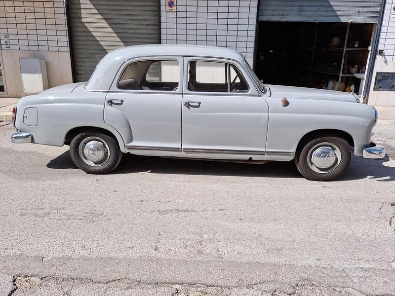 Usata Mercedes 190 1960 Grigio Berlina