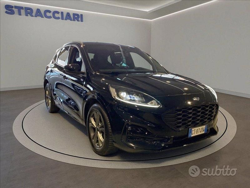 Usata Ford Kuga ST-Line 120 CV (88 kW) 2024 Nero metallizzato SUV