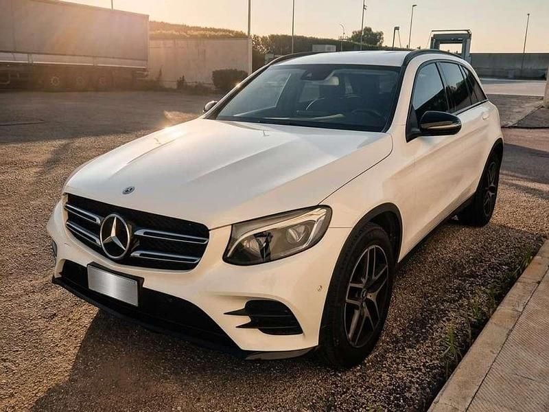 Usata Mercedes GLC250 204 CV (150 kW) 2019 Bianco SUV