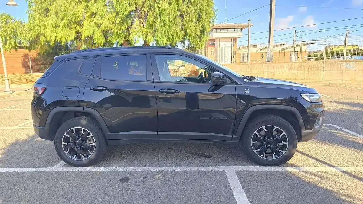 Usata Jeep Compass Trailhawk 179 CV (131 kW) 2022 Nero SUV