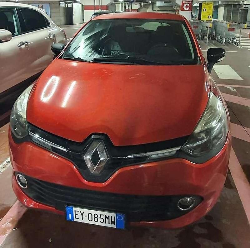 Usata Renault Clio IV 73 CV (53 kW) 2015 Berlina