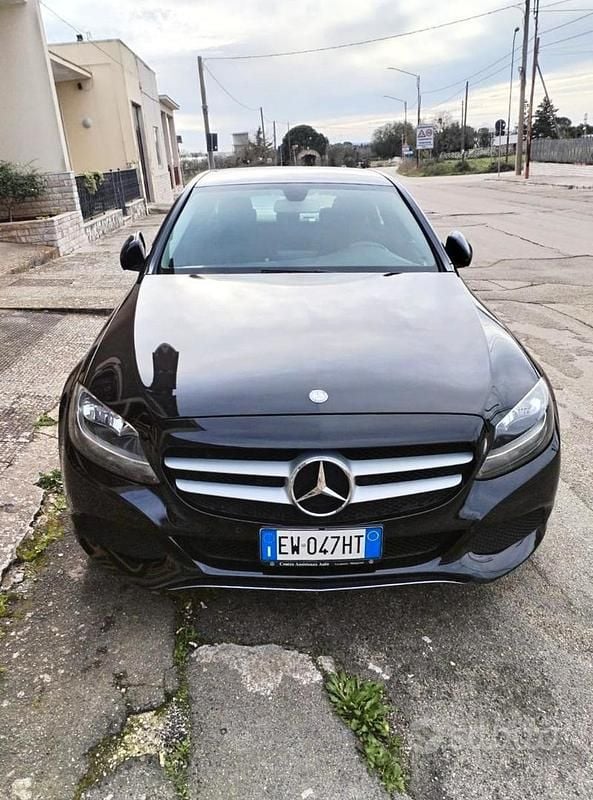 Usata Mercedes C220 170 CV (125 kW) 2014 Nero Berlina