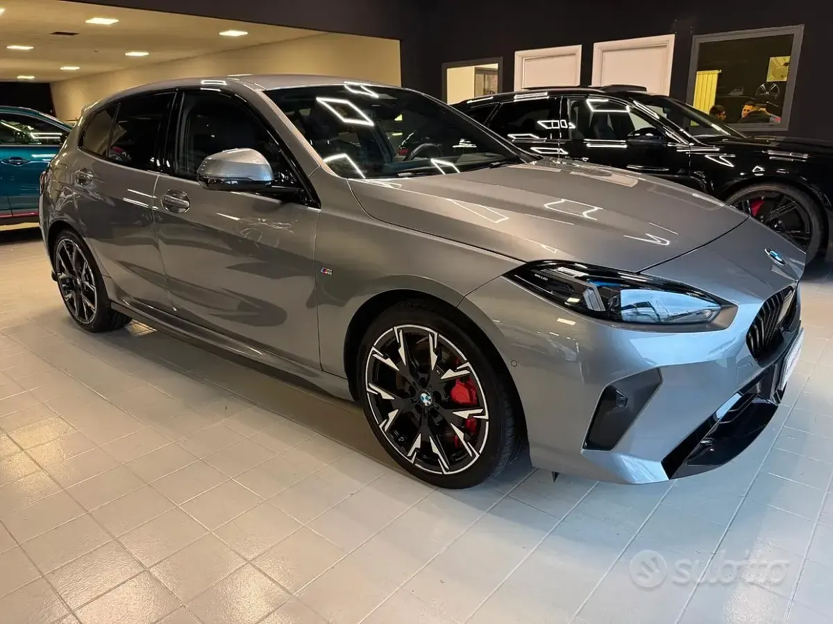 Usata BMW 118 M Sport 150 CV (110 kW) 2025 Grigio Utilitaria
