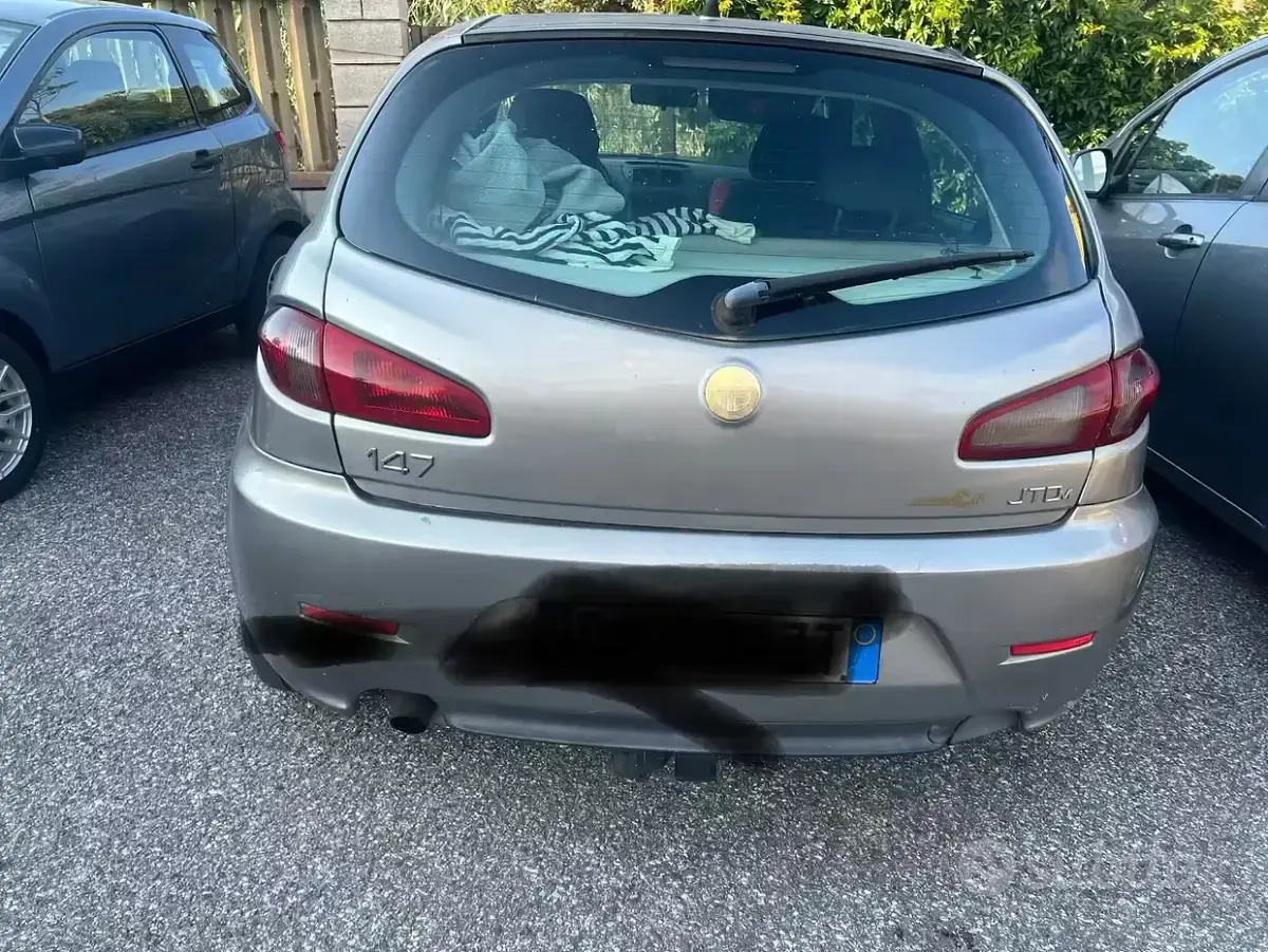 Usata Alfa Romeo 147 2008 Grigio Utilitaria