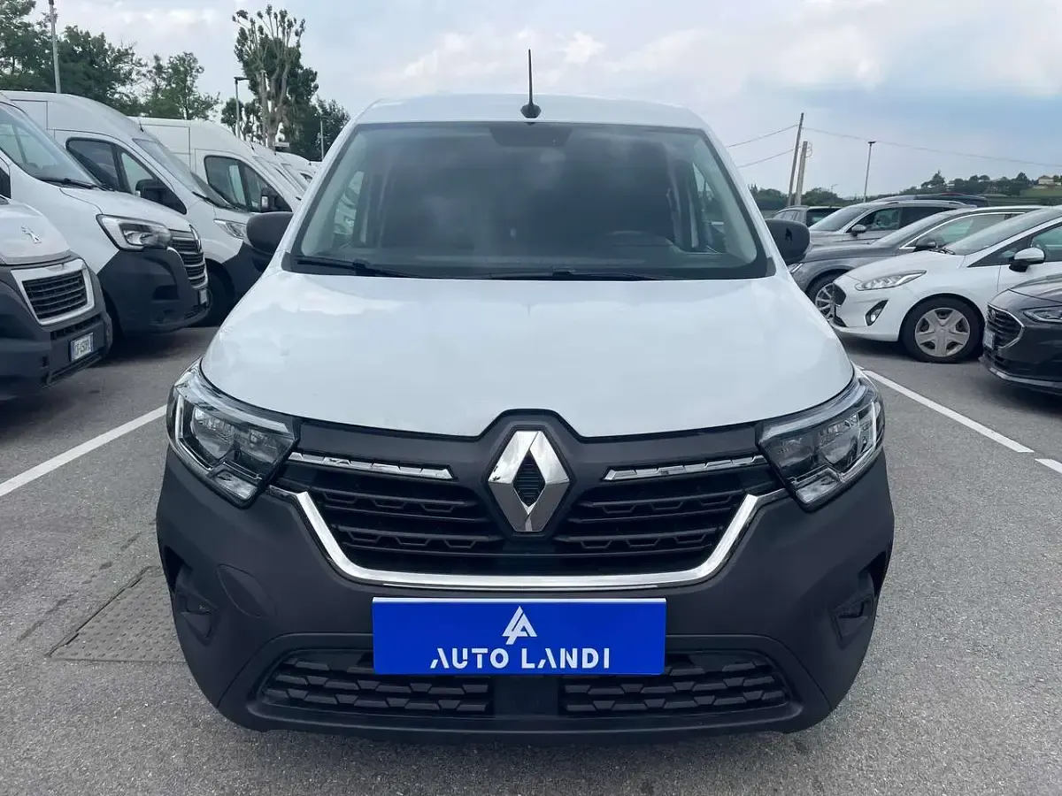 Usata Renault Kangoo 95 CV (69 kW) 2023 Bianco Monovolume