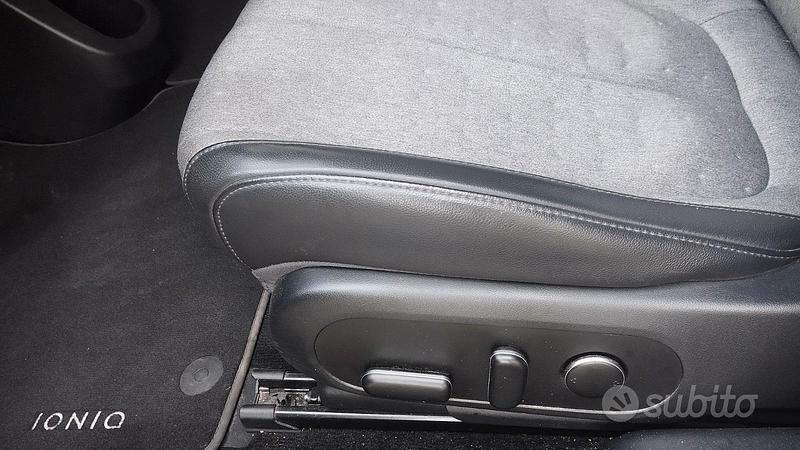 Usata Hyundai Ioniq 5 219 kW (299 CV) 2021 Grigio SUV