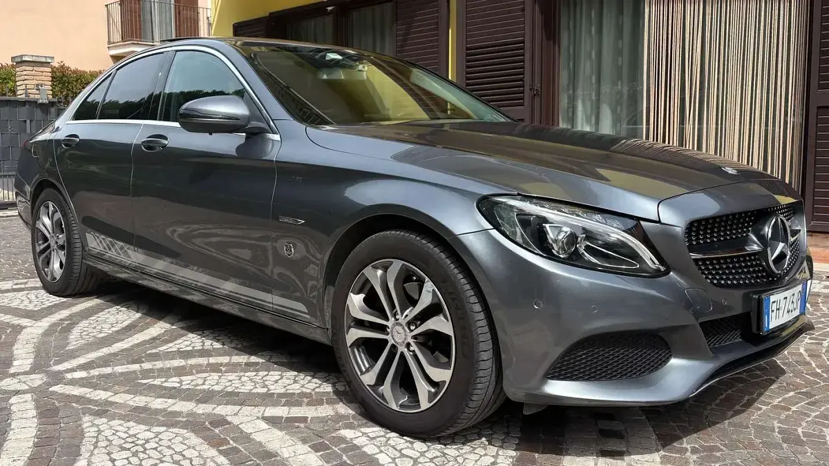 Usata Mercedes C220 170 CV (125 kW) 2017 Grigio Berlina