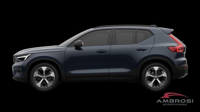 Nuova Volvo XC40 Plus 163 CV (119 kW) 2026 Denim blue SUV