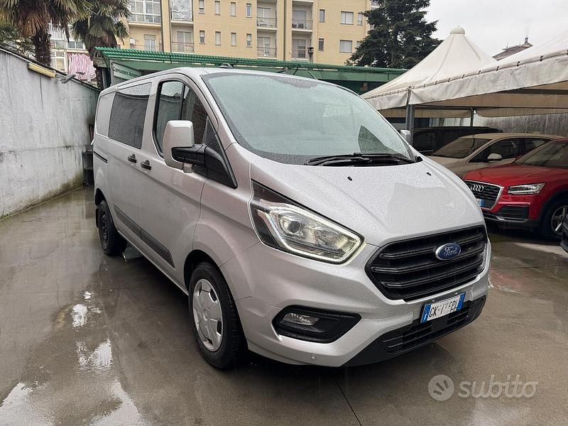 Usata Ford Transit Custom 136 CV (100 kW) 2022 Grigio Monovolume