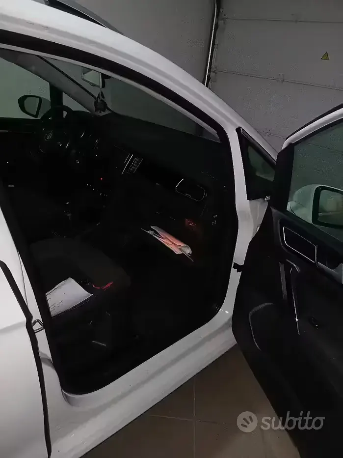 Usata VW Golf Sportsvan Executive 110 CV (80 kW) 2015 Monovolume