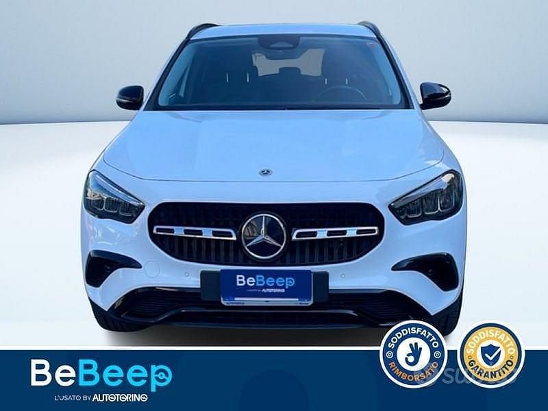 Usata Mercedes GLA200 Advanced 150 CV (110 kW) 2023 Bianco pastello SUV