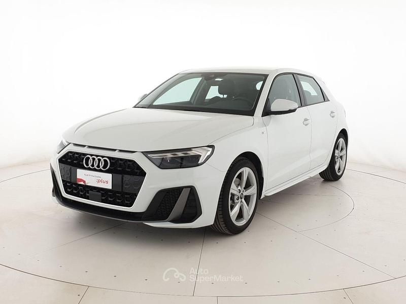 Usata Audi A1 Sportback S-Line 110 CV (80 kW) 2023 Bianco ghiaccio metallizzato Utilitaria