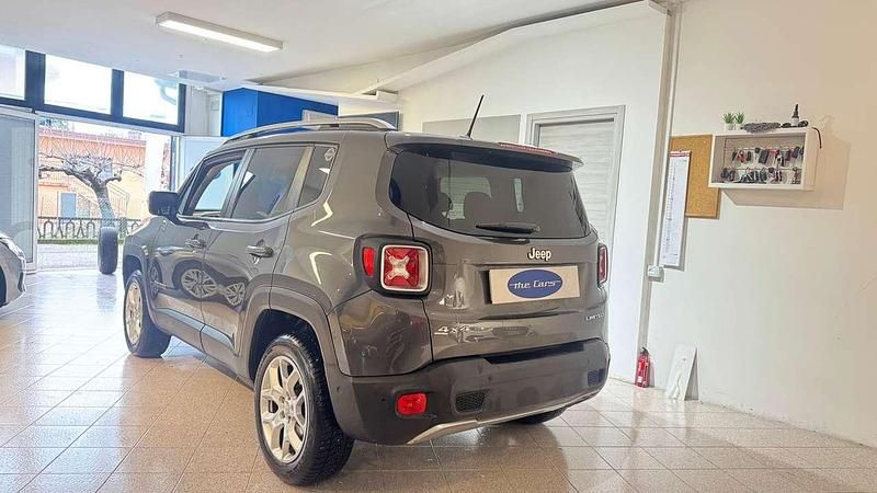 Usata Jeep Renegade Limited 140 CV (102 kW) 2016 Grigio SUV