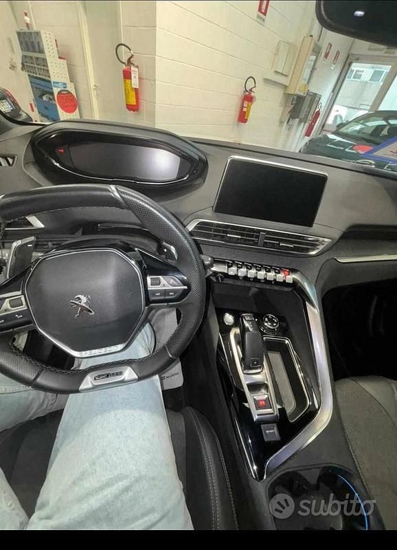 Usata Peugeot 3008 Allure 181 CV (133 kW) 2020 Grigio Station wagon