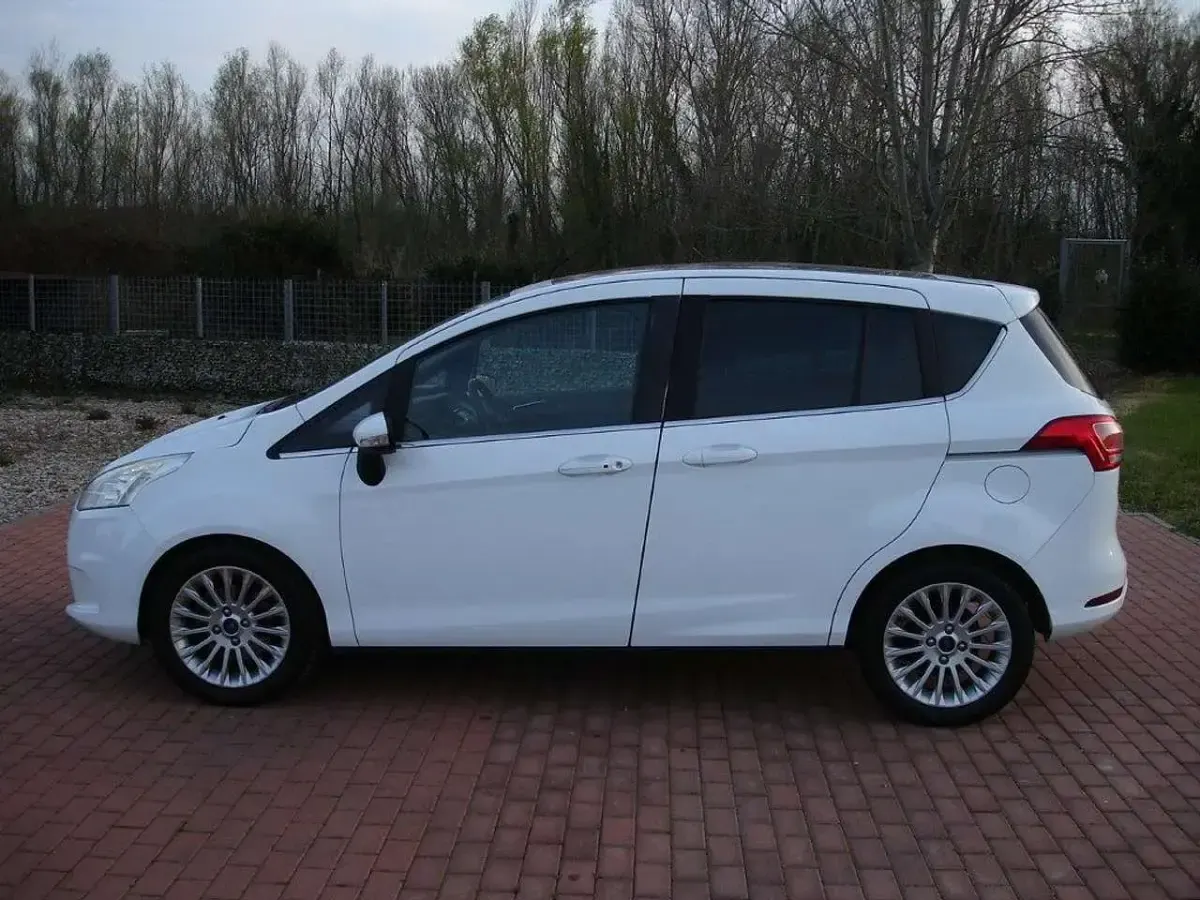 Usata Ford B-MAX 95 CV (69 kW) 2012 Bianco Monovolume