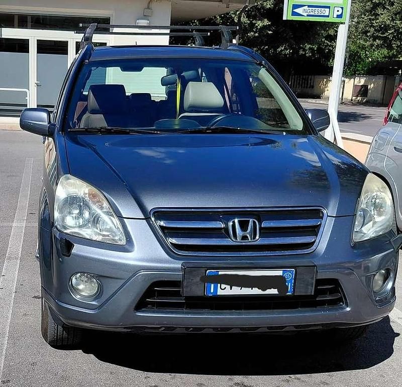 Usata 2005 Honda CR-V LS SUV | 4500 € (Buon prezzo) - Immagine 1/4